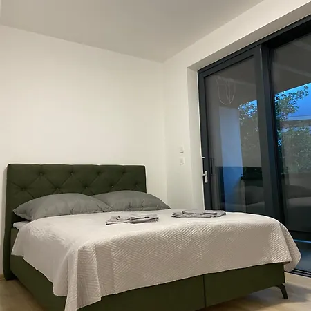 Ar Mykonos Oasis Appartamento Košice